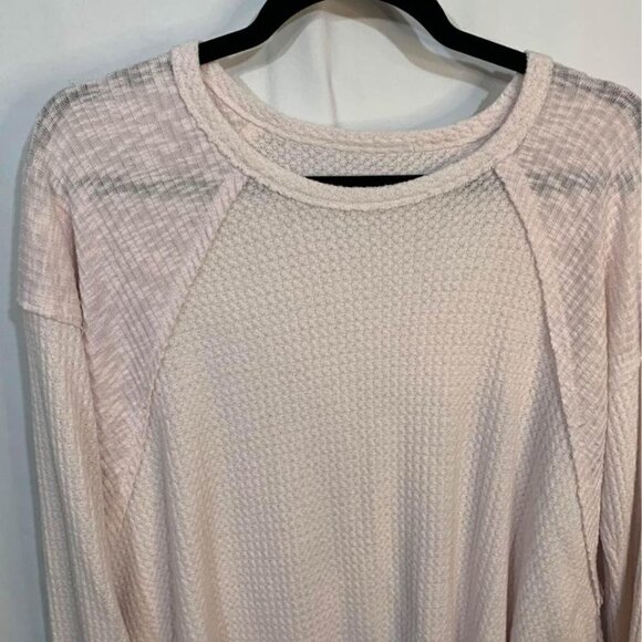 WOMAN’S swing Henley top with dropped shoulder. Soft pink. Size large. Gorgeous! - Picture 2 of 8
